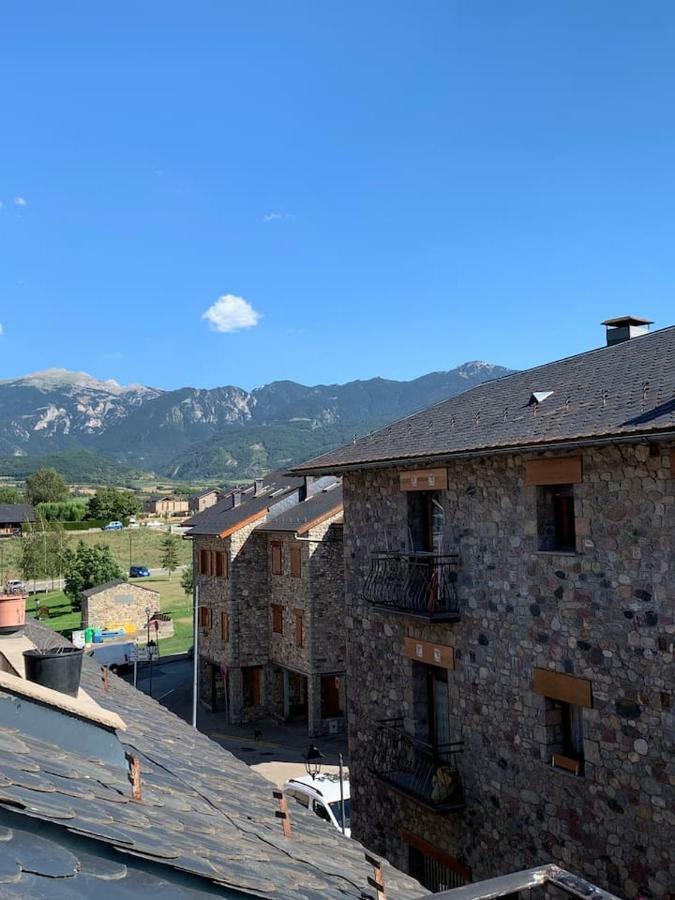 Апартаменты Atico Con Encanto En Бельвер-де-Серданья Экстерьер фото